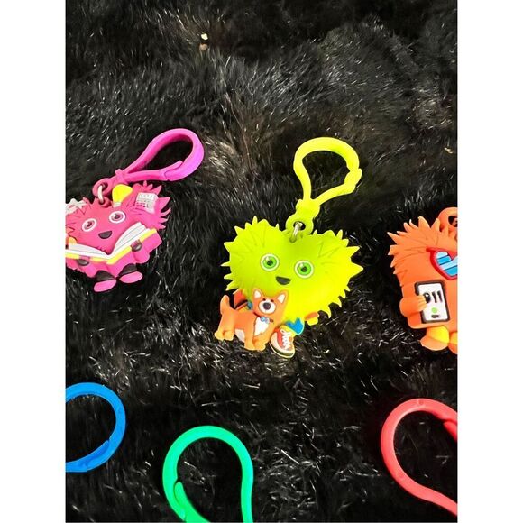 Kids Heart Challenge 2023 Star Character Keychain lot of 6 - Picture 6 of 8